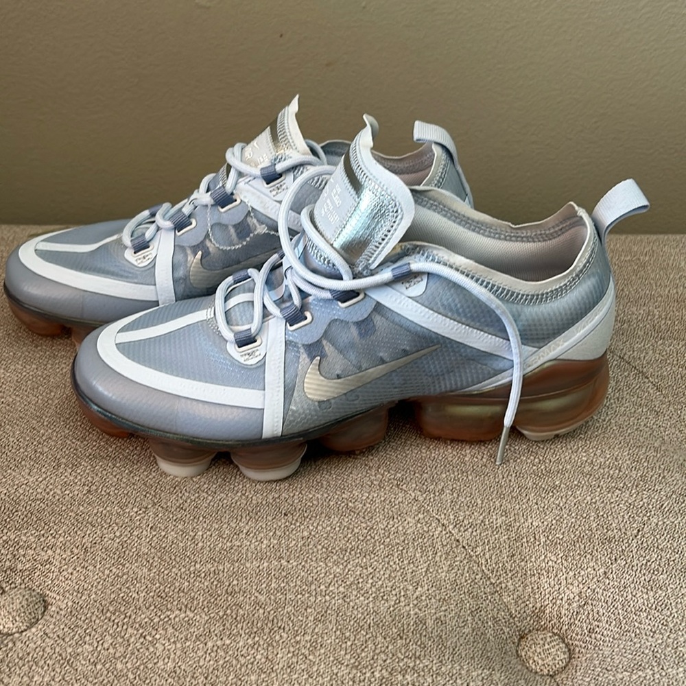Nike Air VaporMax 2019 (GS) Pure Platinum Blue AJ2617-001 Size 6.5 Y Women's